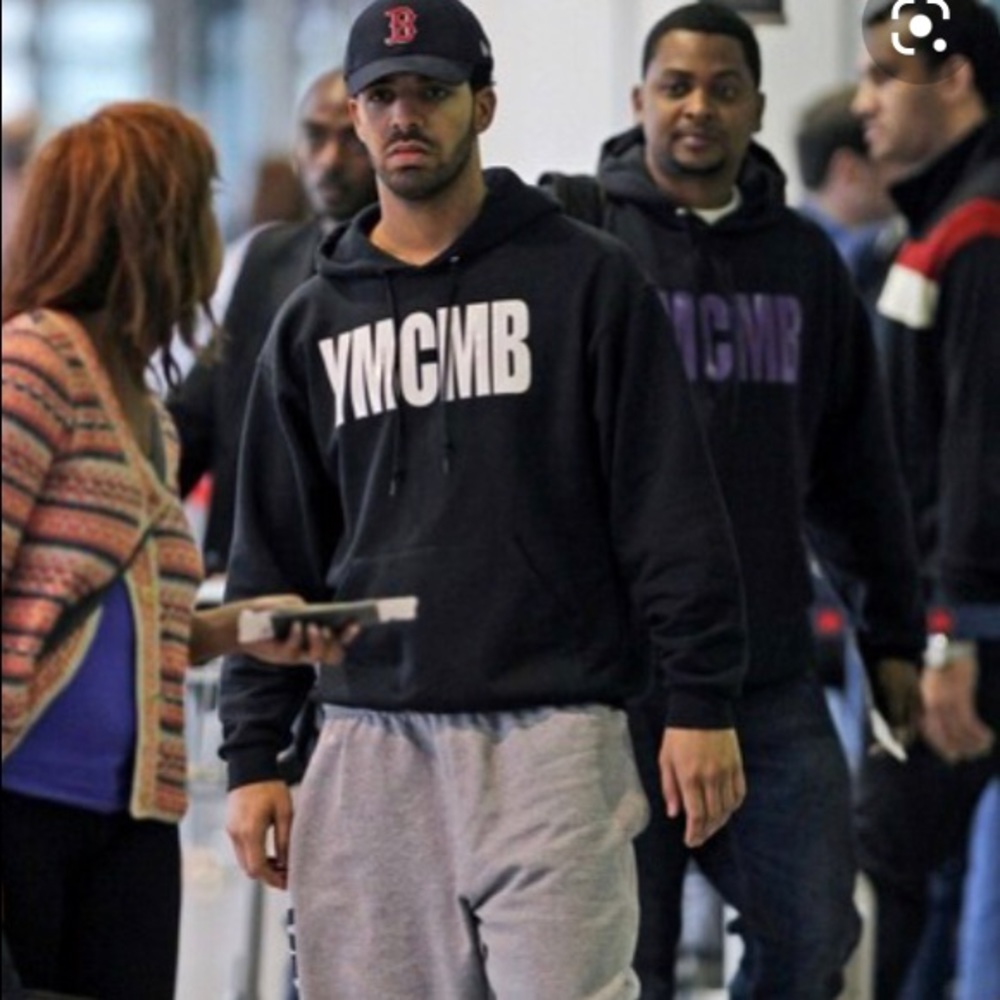 YMCMB | crewneck sweatshirt